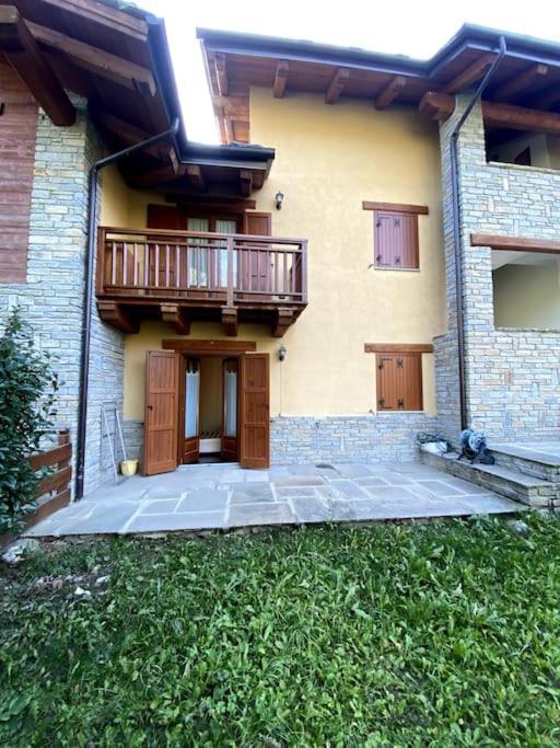 Incantevole Appartamento Con Giardino - Garage Privato E Free Wifi Oulx Esterno foto